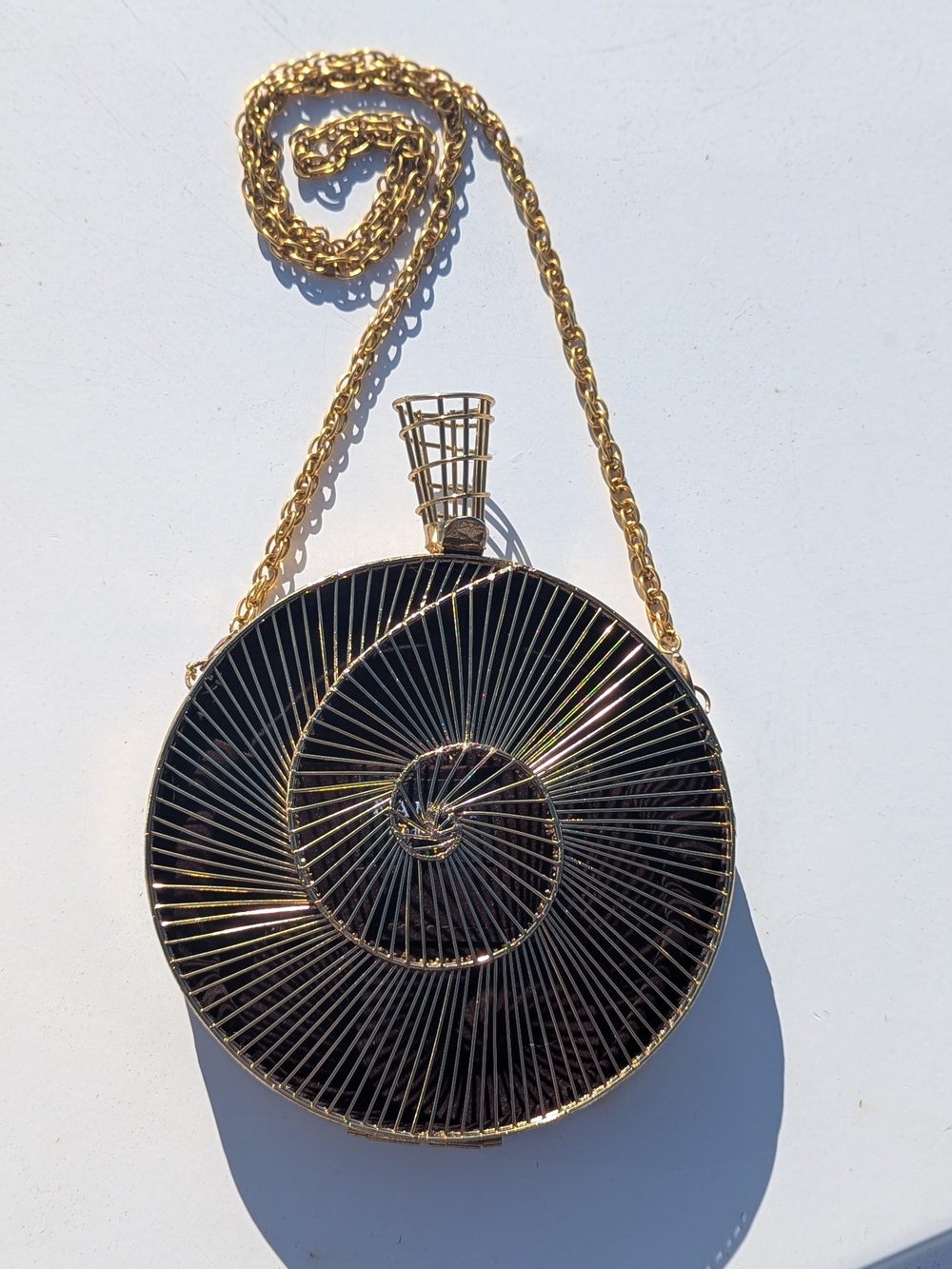 Ramla | Tourbillon Round Brass Metal Casting Clutch Shoulder Purse - Picture 5 of 16